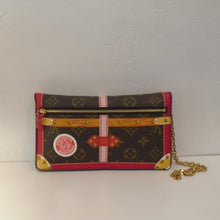Load image into Gallery viewer, Louis Vuitton Vintage Monogram Pochette Weekend
