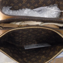 Load image into Gallery viewer, Louis Vuitton Vintage Monogram Metal Rendez/vous
