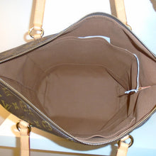 Load image into Gallery viewer, Louis Vuitton Vintage Monogram Totally MM

