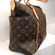 Load image into Gallery viewer, Louis Vuitton Vintage Monogram Totally PM
