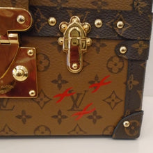 Load image into Gallery viewer, Louis Vuitton Vintage Reverse Monogram Malle Crossbody Petite
