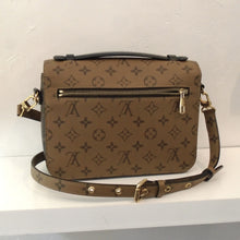 Load image into Gallery viewer, Louis Vuitton Vintage Reverse Monogram Metis Pochette
