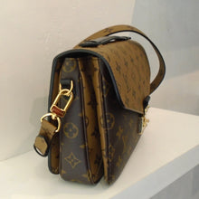 Load image into Gallery viewer, Louis Vuitton Vintage Reverse Monogram Metis Pochette
