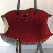 Load image into Gallery viewer, Louis Vuitton Vintage Reverse Monogram On The Go MM
