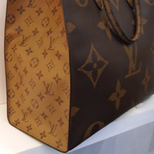 Load image into Gallery viewer, Louis Vuitton Vintage Reverse On The Go GM
