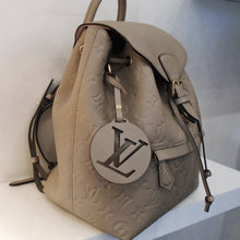 Load image into Gallery viewer, Louis Vuitton Vintage Turtle Dove Empreinte Montsouirs NMPM
