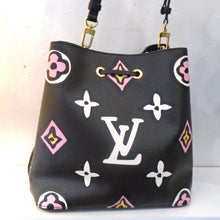 Load image into Gallery viewer, Louis Vuitton Vintage Wild At Heart Neo Noe
