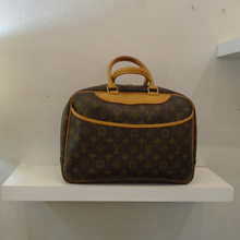 Load image into Gallery viewer, Louis Vuitton Vintage Monogram Travel Tote
