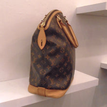 Load image into Gallery viewer, Louis Vuitton Vintage Lockit Horizontal Satchel
