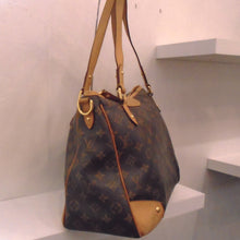 Load image into Gallery viewer, Louis Vuitton Vintage Monogram Estrela MM
